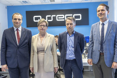 Od lewej: prof. PRz D. Strzałka, prof. PRz I. Włoch, Z. Pomianek, prof. PRz R. Zajdel,