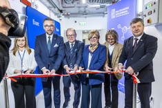 Od lewej: dr inż. M. Szpiłyk, M. Kulasek, W. Buż, T. Kubas-Hul, prof. PRz B. Mossety-Leszczak, prof. P. Koszelnik,