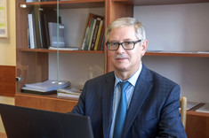 Prof. PRz Robert Hanus, 